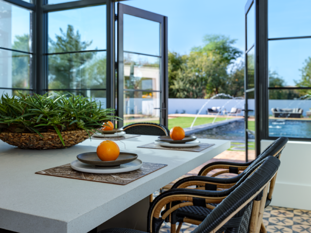 Breakfast-table-Vignette
